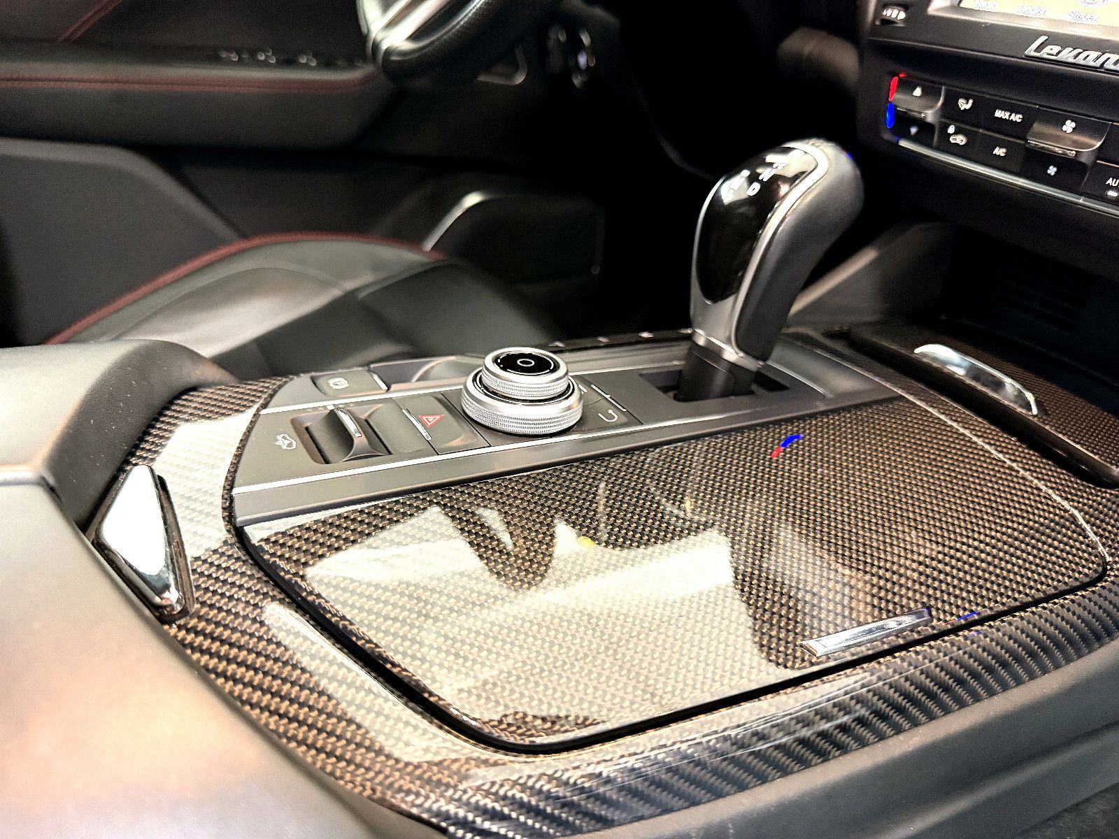 Fahrzeugabbildung Maserati Levante S/CARBON/HARMAN-KARDON/KAMERA/BRD