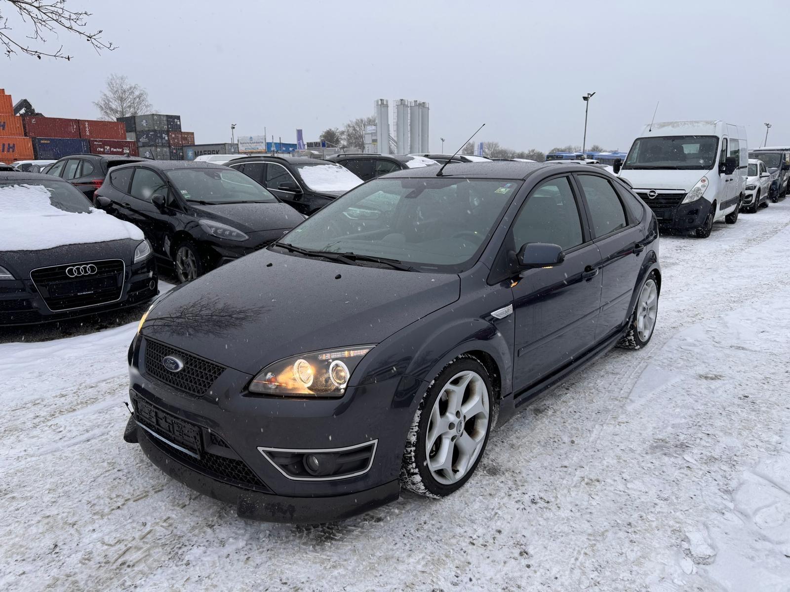 Ford *Focus*Lim*ST*Recaro*Navi*Klima*LED*4-Türig*
