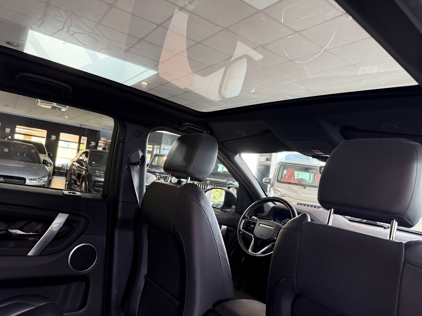 Fahrzeugabbildung Land Rover Discovery Sport AWD D200/360''KAM/LEDER/PANORAMA