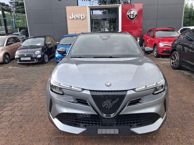 Alfa Romeo Junior Ibrida 1.2 VGT 48V-Hybrid 107 kW Ti