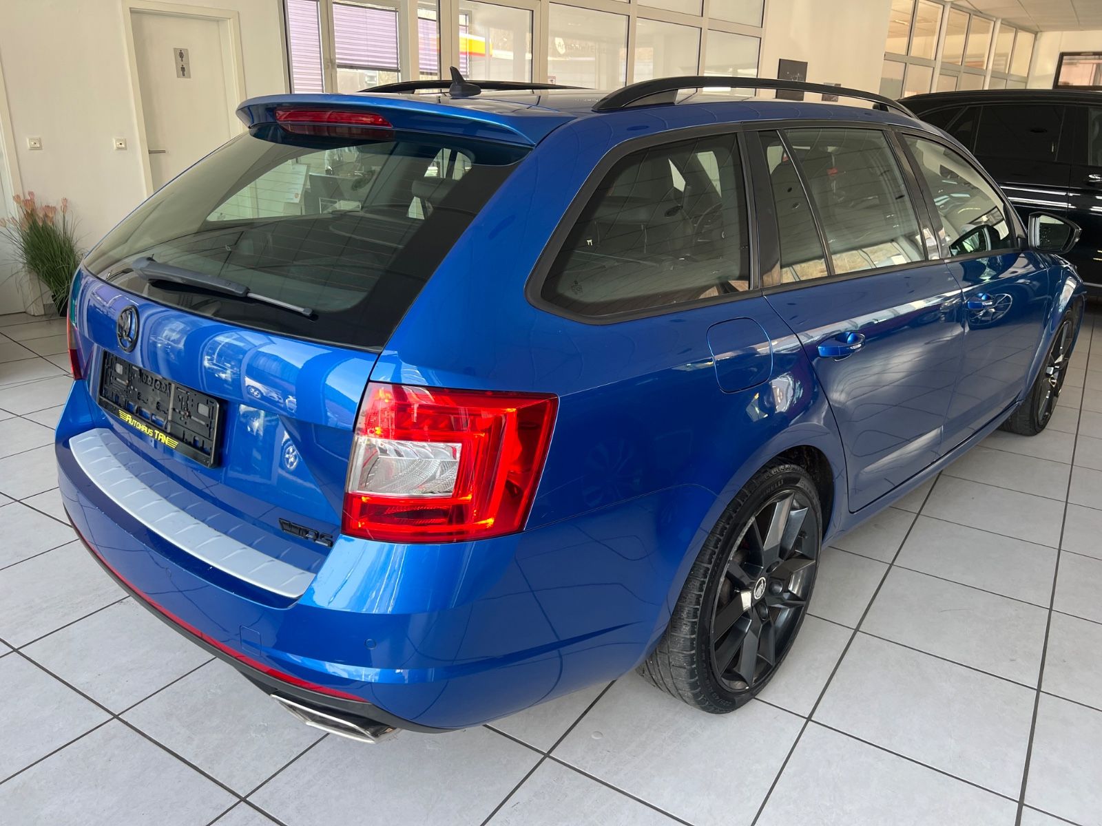 Fahrzeugabbildung SKODA Octavia Combi RS *RECARO*NAVI*