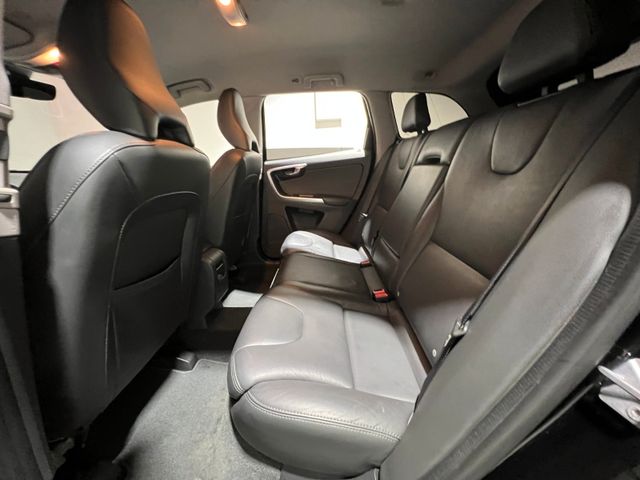 Volvo XC 60 Summum Automatik 2WD,ACC,Navi,Xenon,Alu