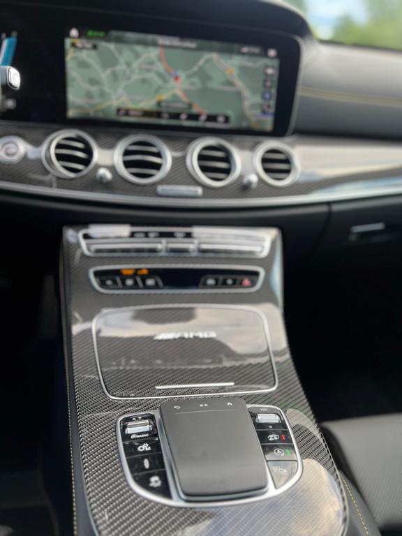 Mercedes-Benz E 63 AMG