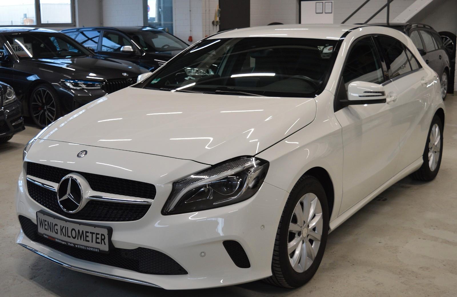 Mercedes-Benz A 180/LED/25915 km-MB-Scheckheft History/PDC