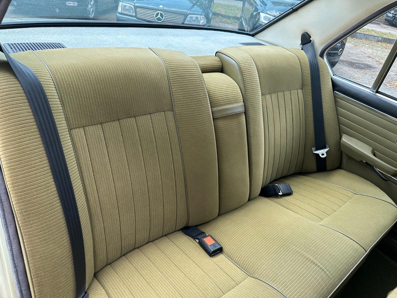 BMW 525 E12 150 CH BVM - TOIT OUVRANT