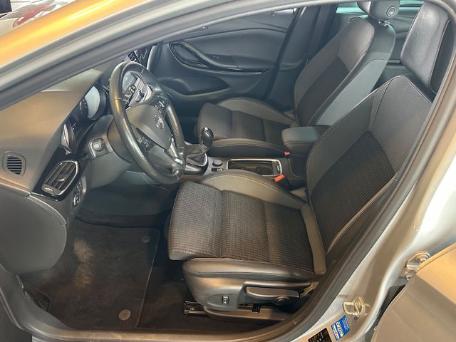 Fahrzeugabbildung Opel Astra K Sports Tourer Elegance SHZ