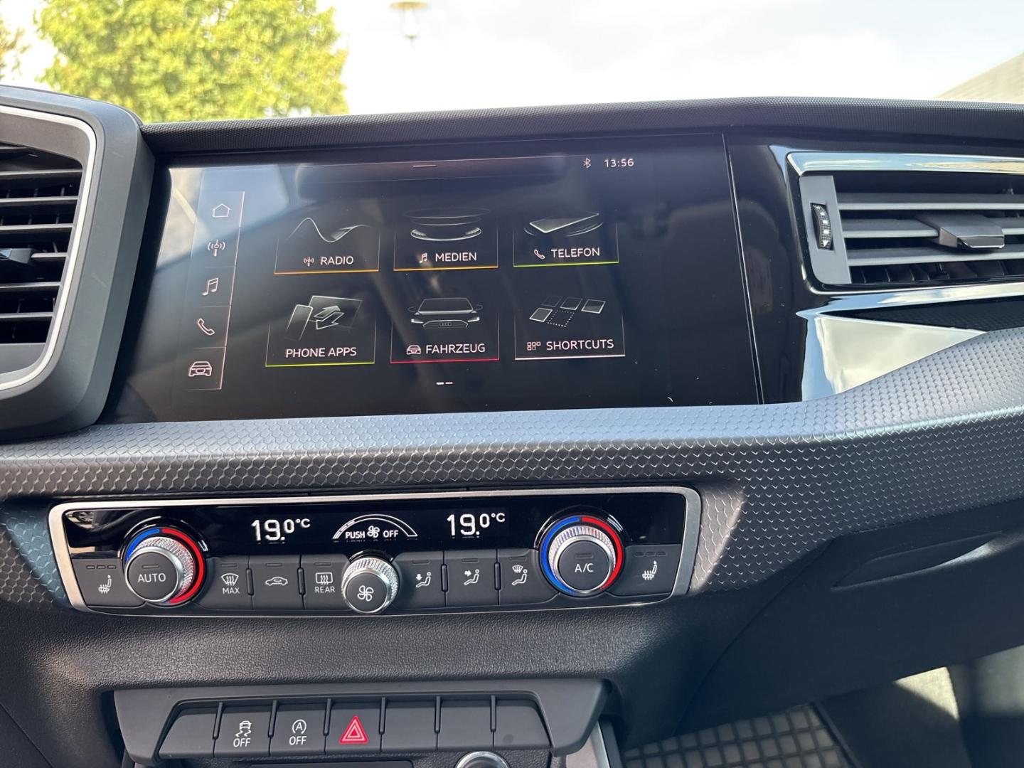 Audi A1 advanced TFSI 1.0 Sportback t Apple CarPlay