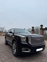 GMC Yukon 6.2 V8 DENALI XL LANG 8 Sitzer 22 Zoll AHK - GMC Gebrauchtwagen