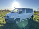 Volkswagen T5 Transporter in Campingausstattung mit Markise - Volkswagen T5: Markise
