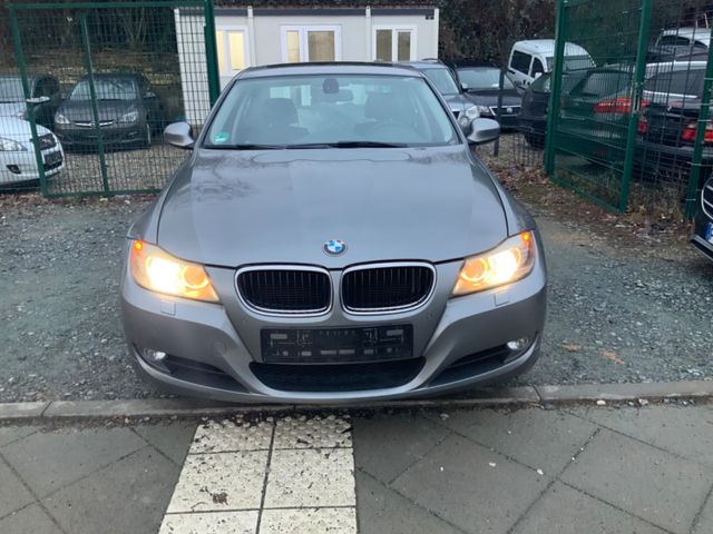 BMW 318i Schaltgetriebe Navigation xenon Limousine