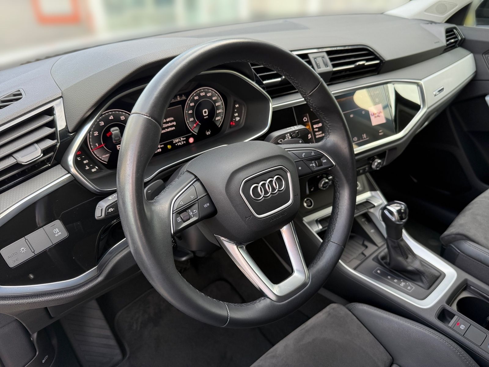 Audi Q3 35 TFSI S tronic S LINE +AHK +LED +ACC +VIRTU foto 10