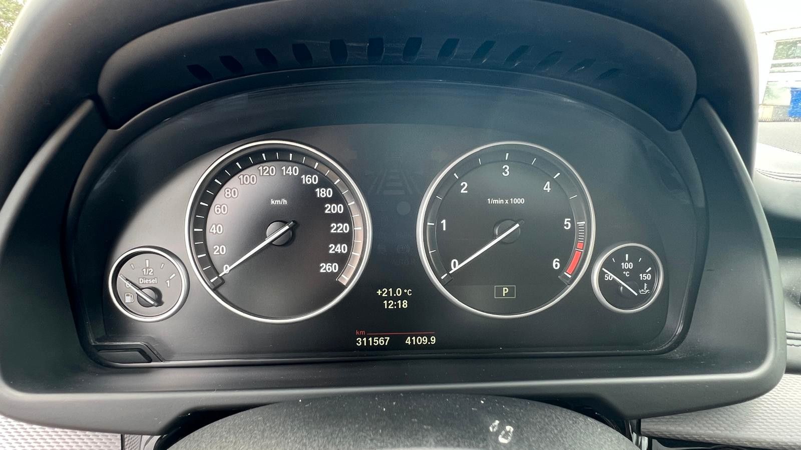 Fahrzeugabbildung BMW X5 M50d*RFK*XENON*PANO*H&K*NAVI*