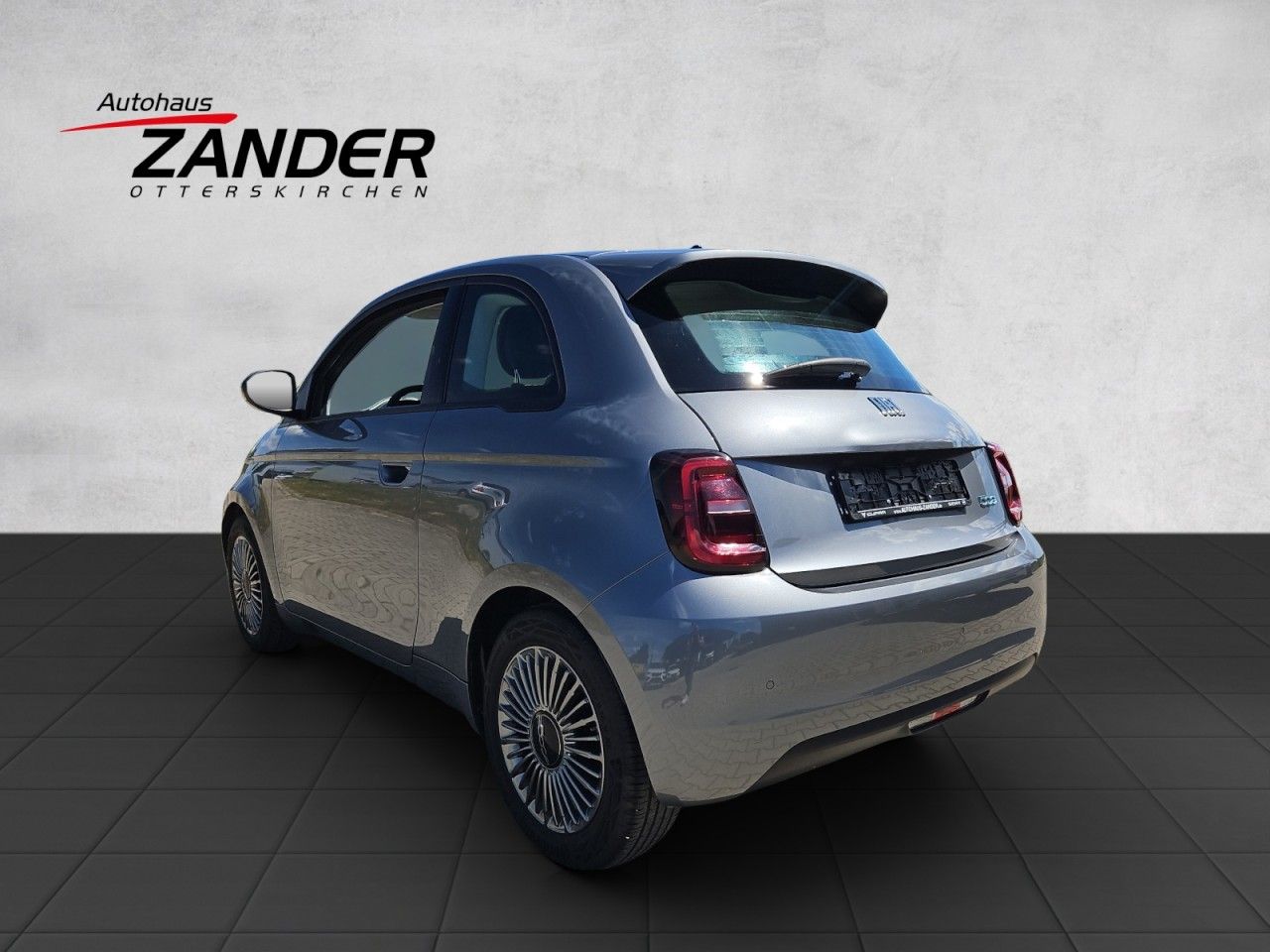 Fahrzeugabbildung Fiat 500 e Icon Batterieprotokoll,Navi 42kW Akku