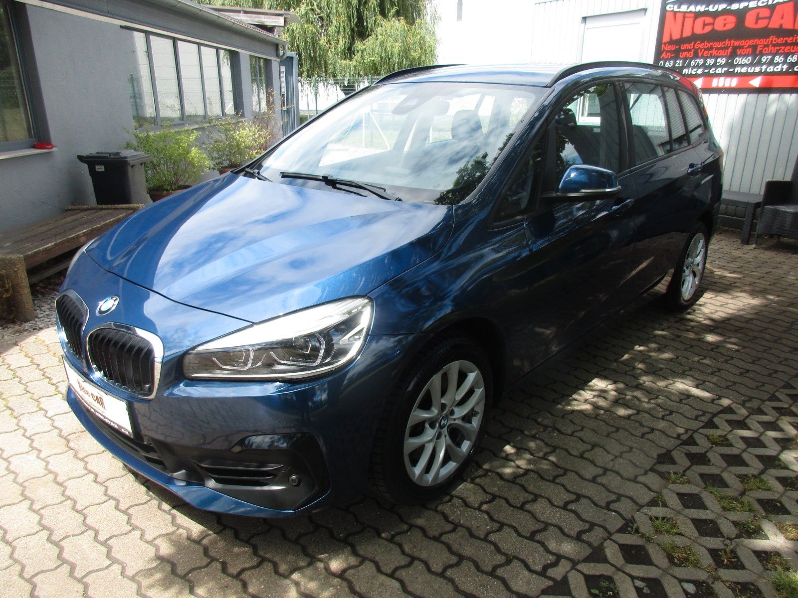 BMW 218 2 Gran Tourer 218 d Advantage,Navi,Leder,AHK