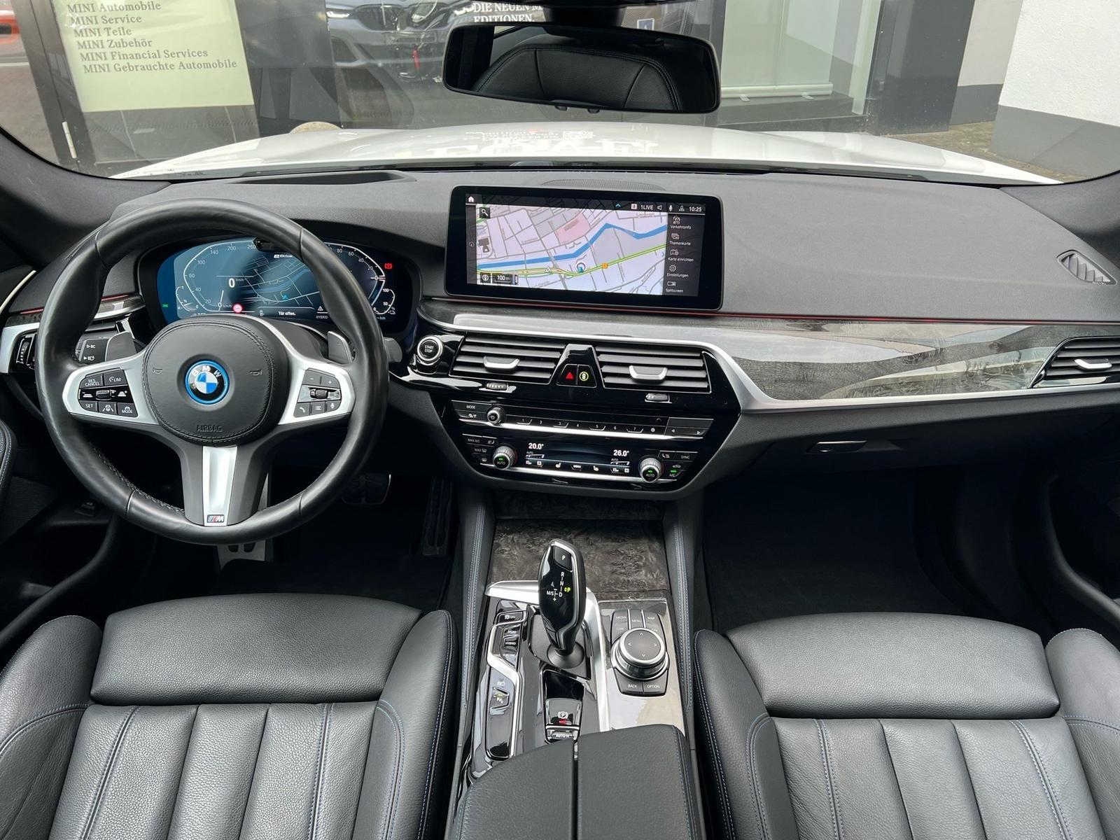 BMW 530e M Sport LED PA DA Prof HuD AHK 19"LM