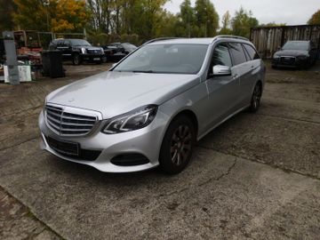 Mercedes E 220 - 2