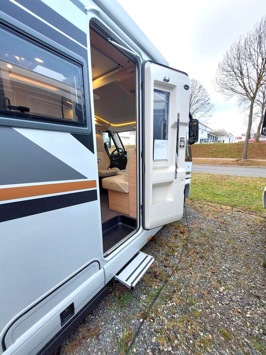 Fahrzeugabbildung Malibu I 430 KB LE comfort FIAT AUTOMATIK TV MARKISE