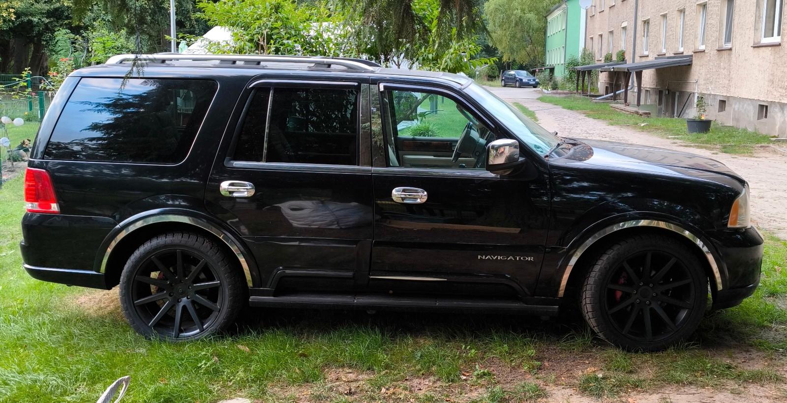 Lincoln Navigator