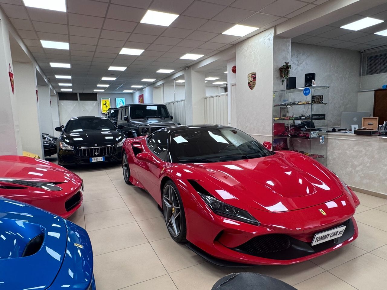 Ferrari F8 Tributo Coupe Permute auto moto barch imagem 3