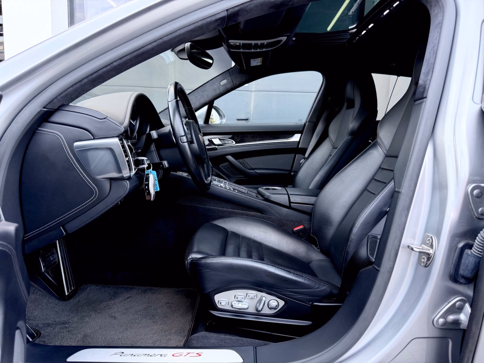Porsche Panamera GTS /NAVI/LED/ACC/BOSE/GARANTIE/