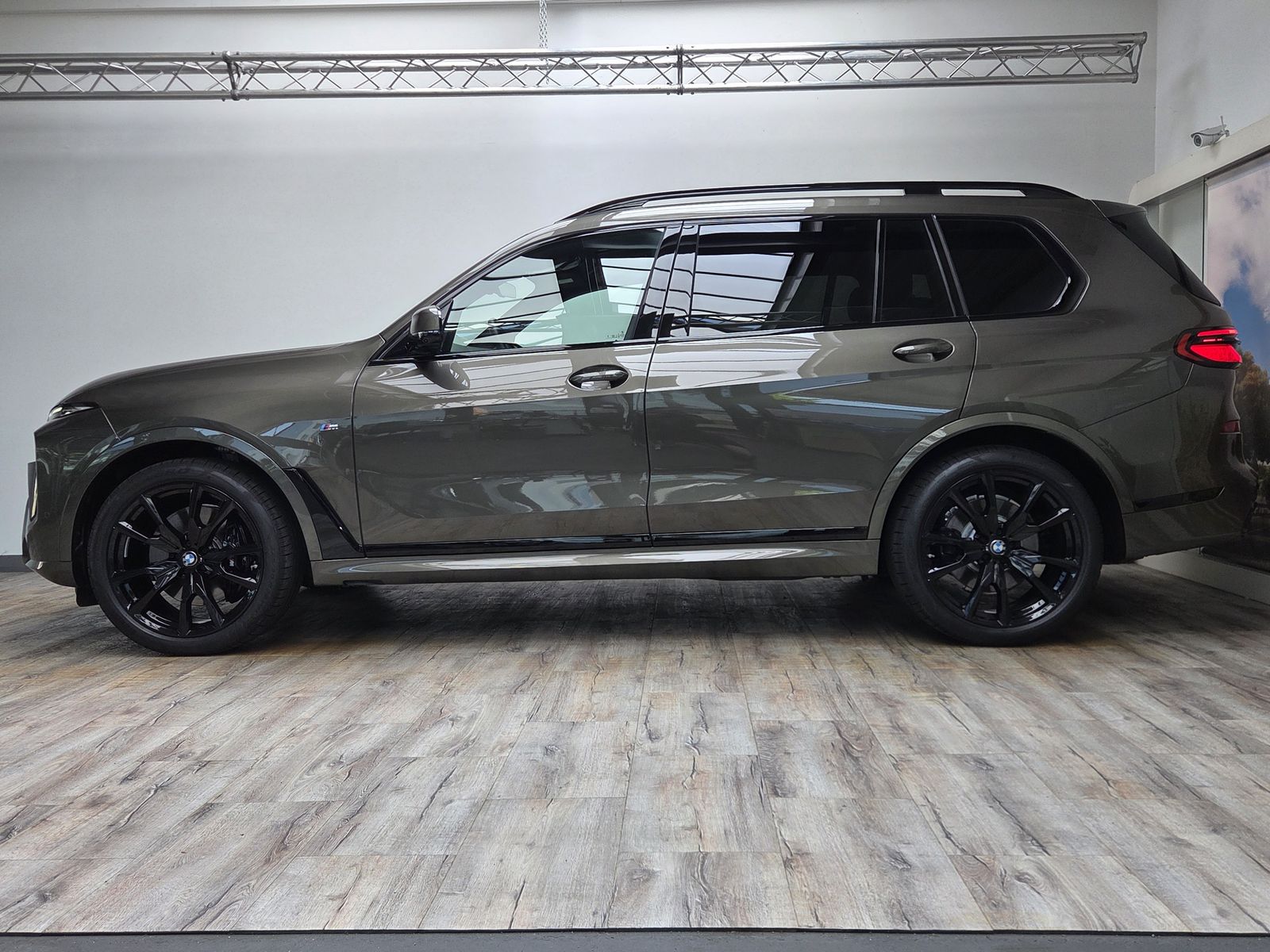 BMW X7 xDr40d M Sport Pro AHK Sitzlüftung ACC 23Zoll imagem 3