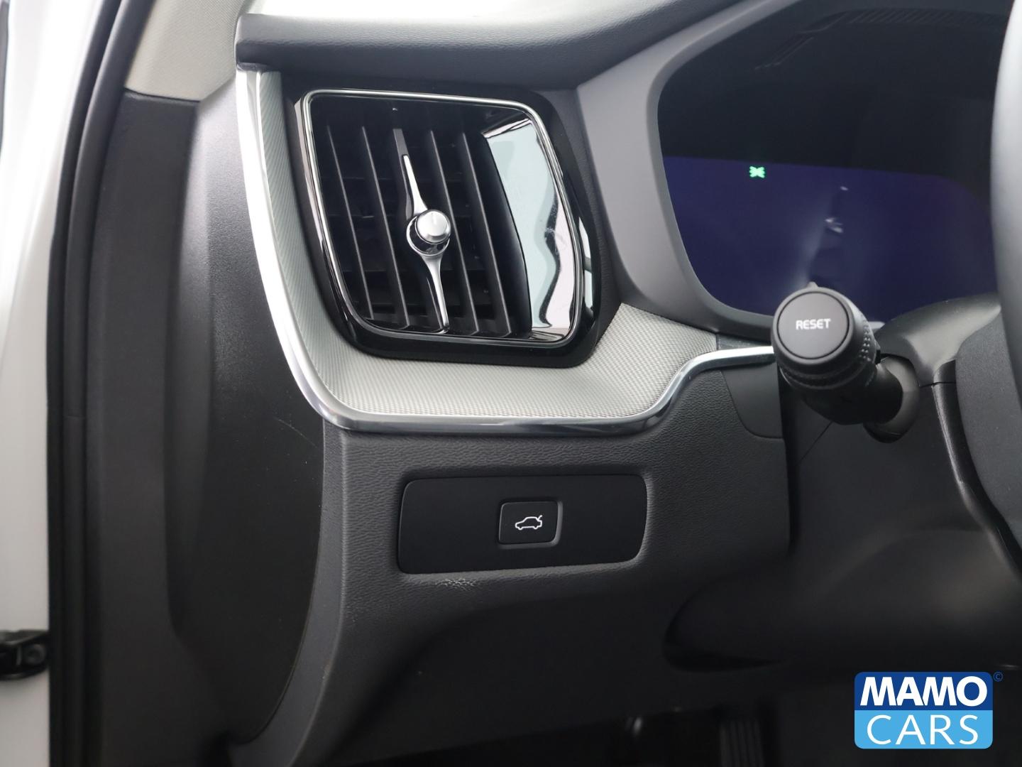 Volvo XC60 Plus Dark B5 Benzin ACC/H&K/Memory/Keyless, миниатюра 20