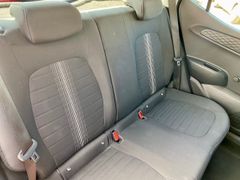 Fahrzeugabbildung Hyundai i10 1.0 SHZ KLIMA ALLWETTERREIFEN PDC RADIO USB