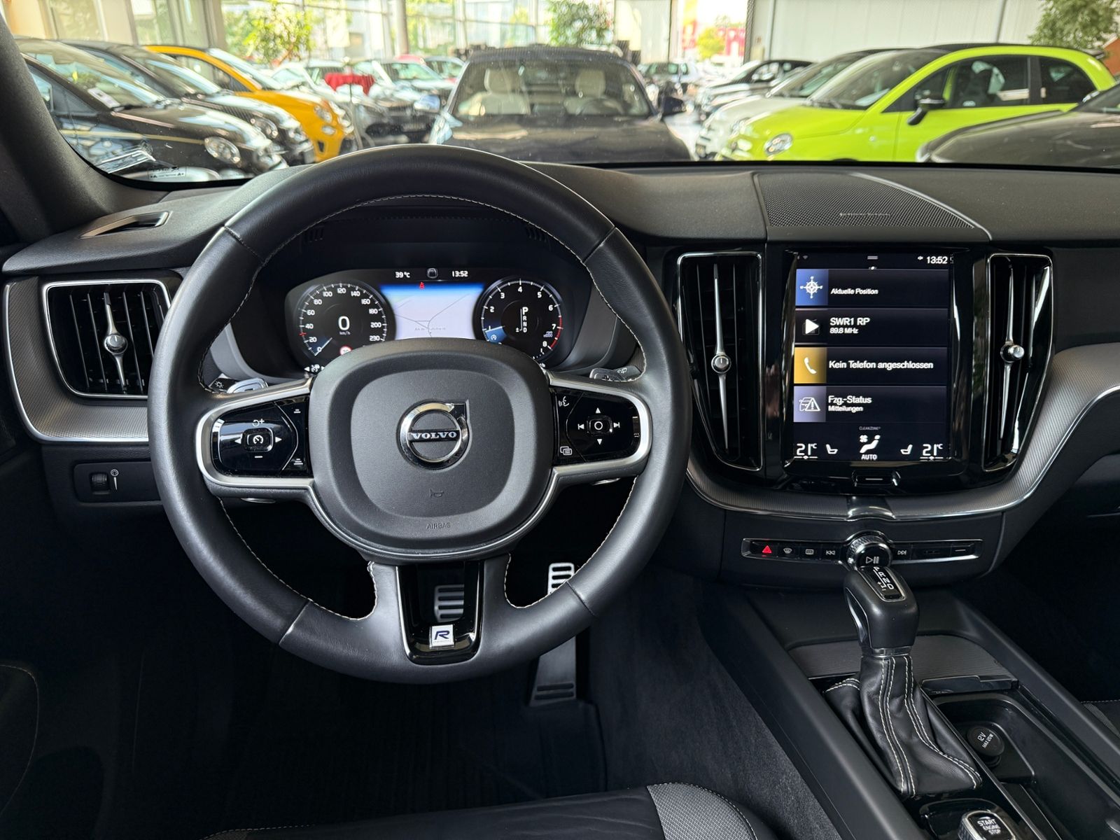 Fahrzeugabbildung Volvo XC60 R Design AWD ACC H&K 360° LED
