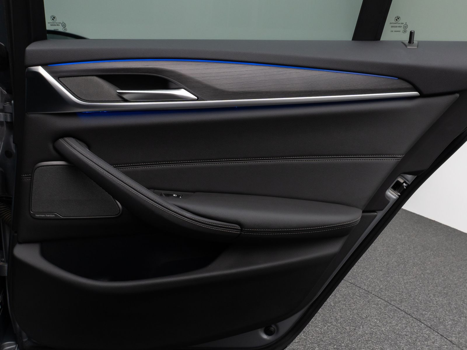 Fahrzeugabbildung BMW 540d xD M Sport Kamera Laser HUD DAB H/K Komfort