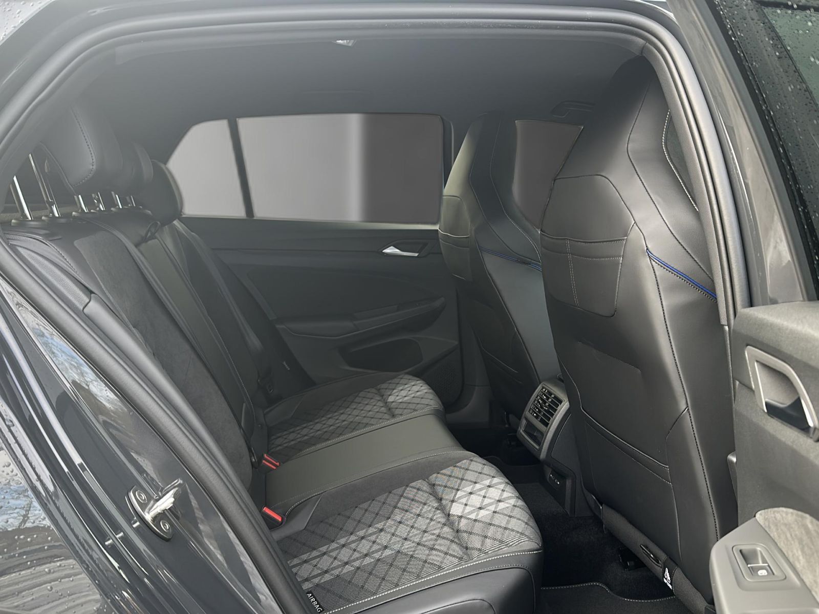 Volkswagen Golf - Bild 17