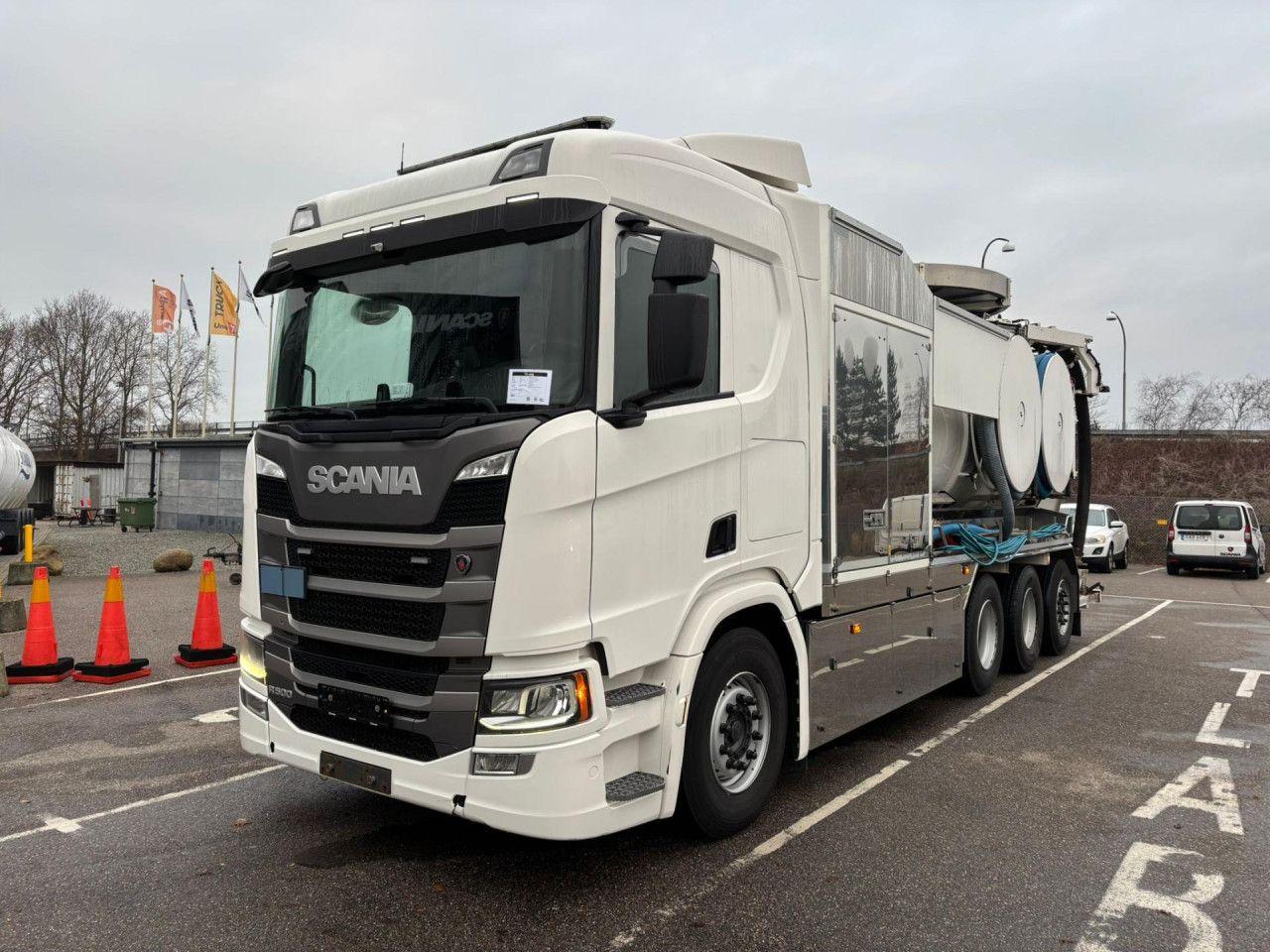 Scania R 500 B8x4*4NB Vacuum Cleaner