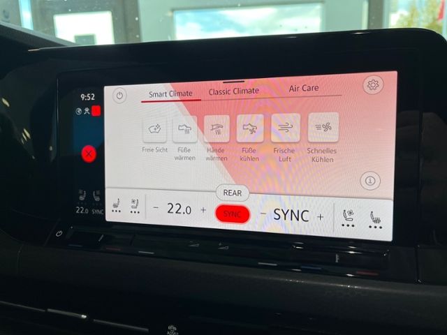 Fahrzeugabbildung Volkswagen Golf 2.0 TSI DSG GTI LEDER AHK NAVI IQ.LIGHT KAM
