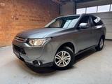 Mitsubishi Outlander ClearTec Invite +KAMERA+NAVI+7-SITZER - Mitsubishi: 7 Sitzer
