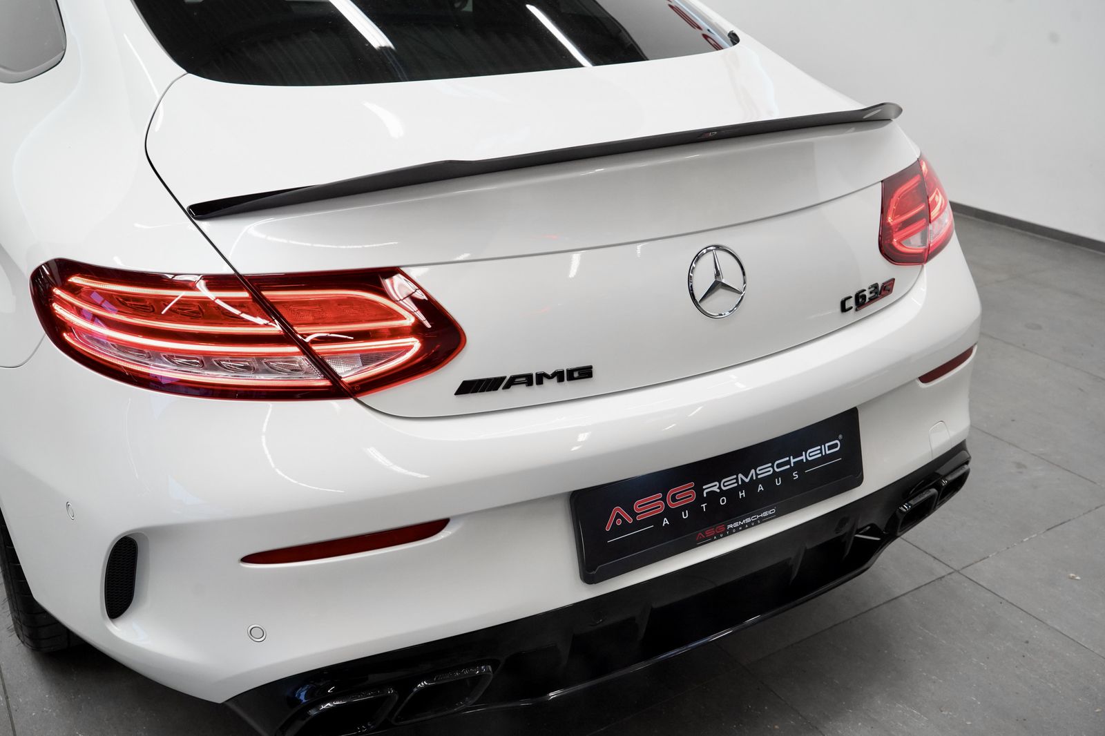 Mercedes Benz C 63 Amg