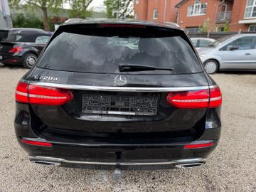 Mercedes E 220 - 8