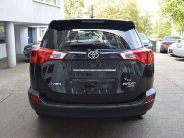 Toyota RAV 4 - 8