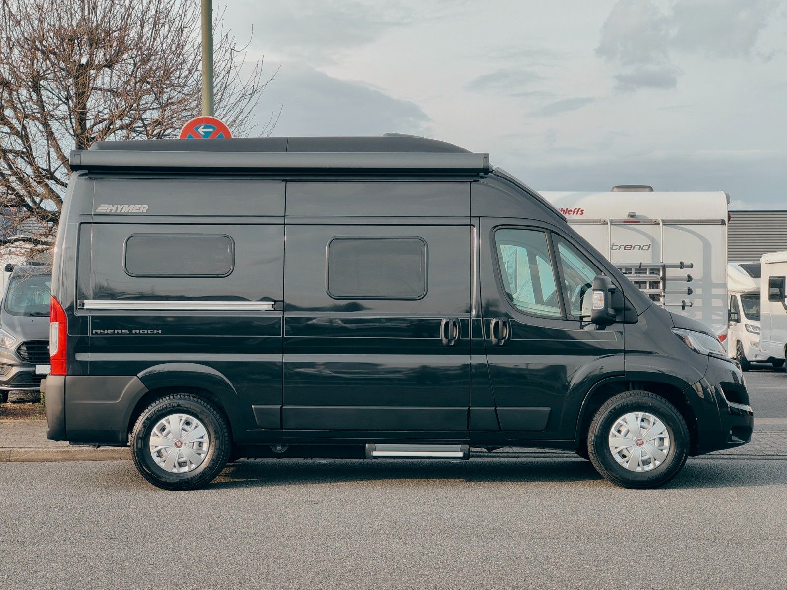 Fahrzeugabbildung HYMER / ERIBA / HYMERCAR AYERS ROCK - NEU! SOFORT LIEFERBAR