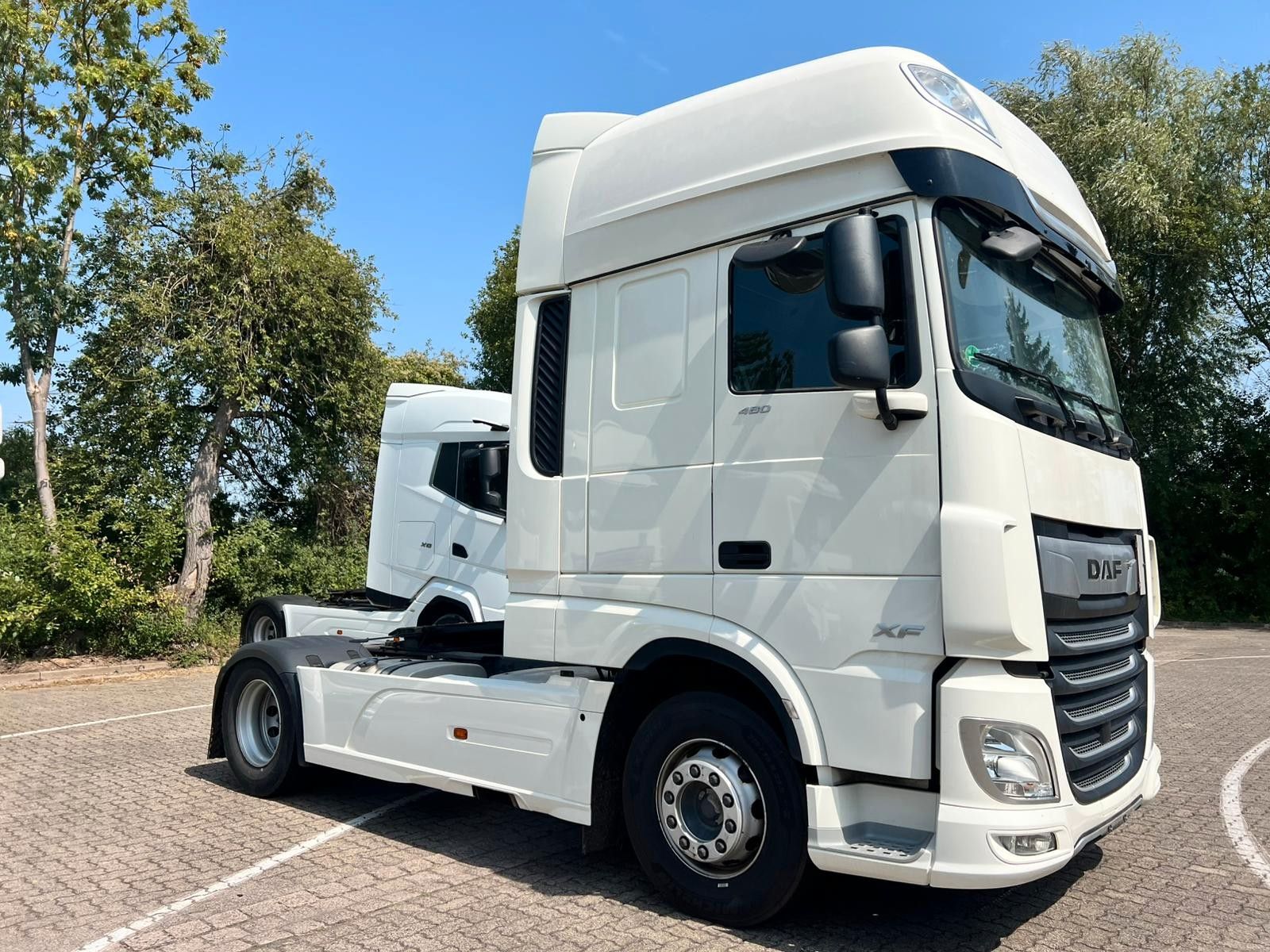 Fahrzeugabbildung DAF 2 Stück XF 480 FT SSC, Intarder