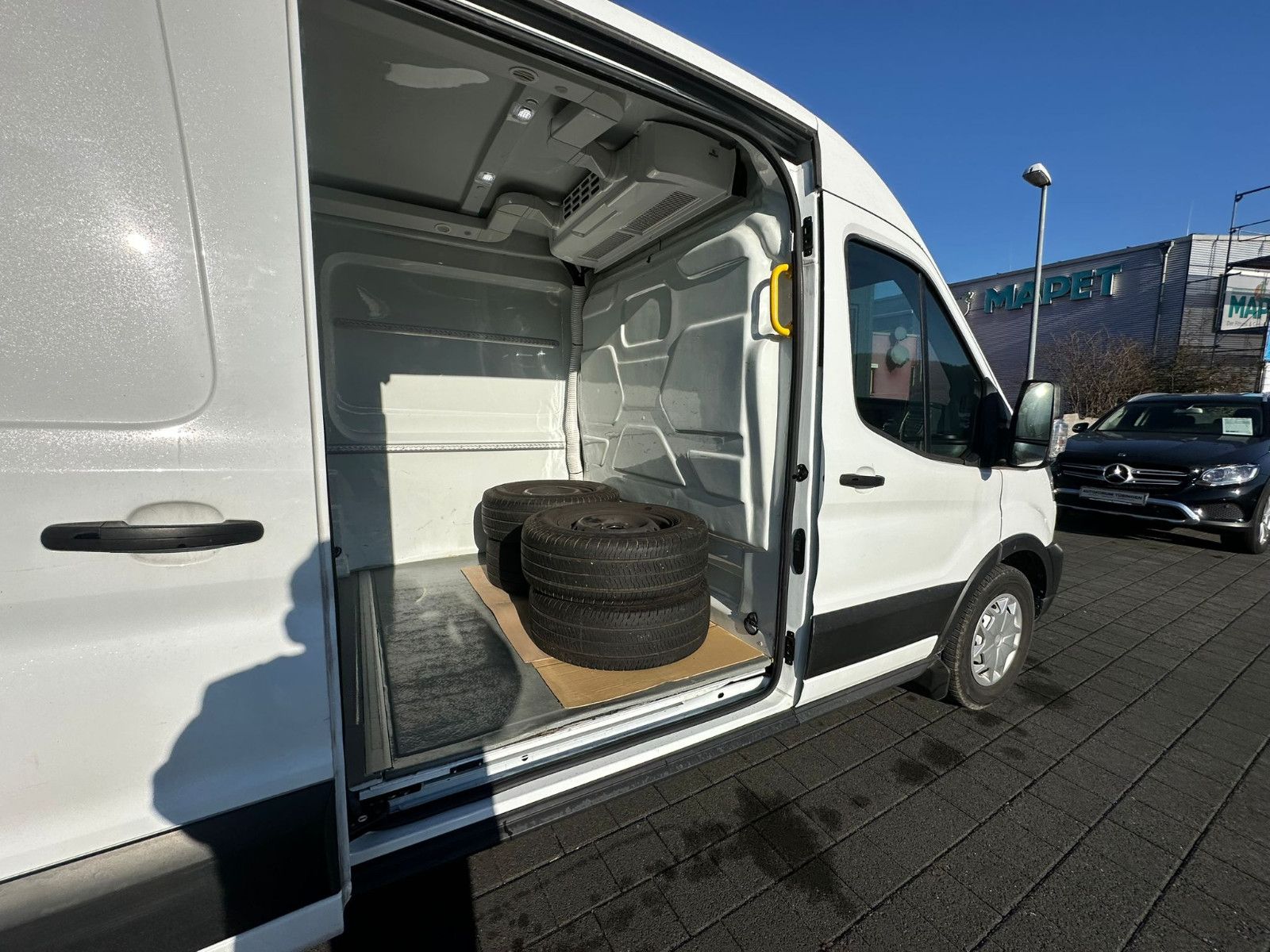 Fahrzeugabbildung Ford TRANSIT 350 L3H2 *AUTOM*LADEFLÄCHE klimatisiert