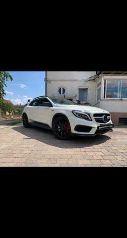 Mercedes-Benz GLA 45 AMG 4MATIC