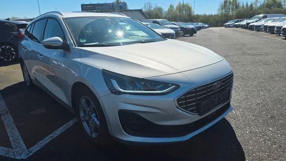 Gebrauchtwagen Ford Focus Focus Titanium X*VirtualC*LED*RFK*WinterP* in Osterhofen