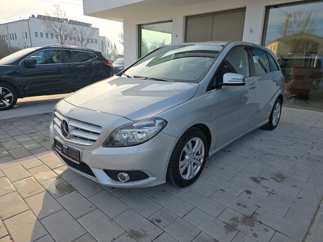 Mercedes-Benz B 180*Klima*AHK*PDC*2.Hand*Sitzheizung*8xFachber