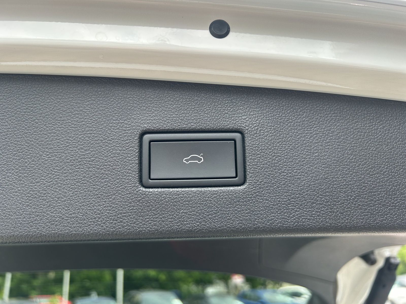 Fahrzeugabbildung Volkswagen Tiguan Allspace TDI Life DSG LED AHK CarPlay AID