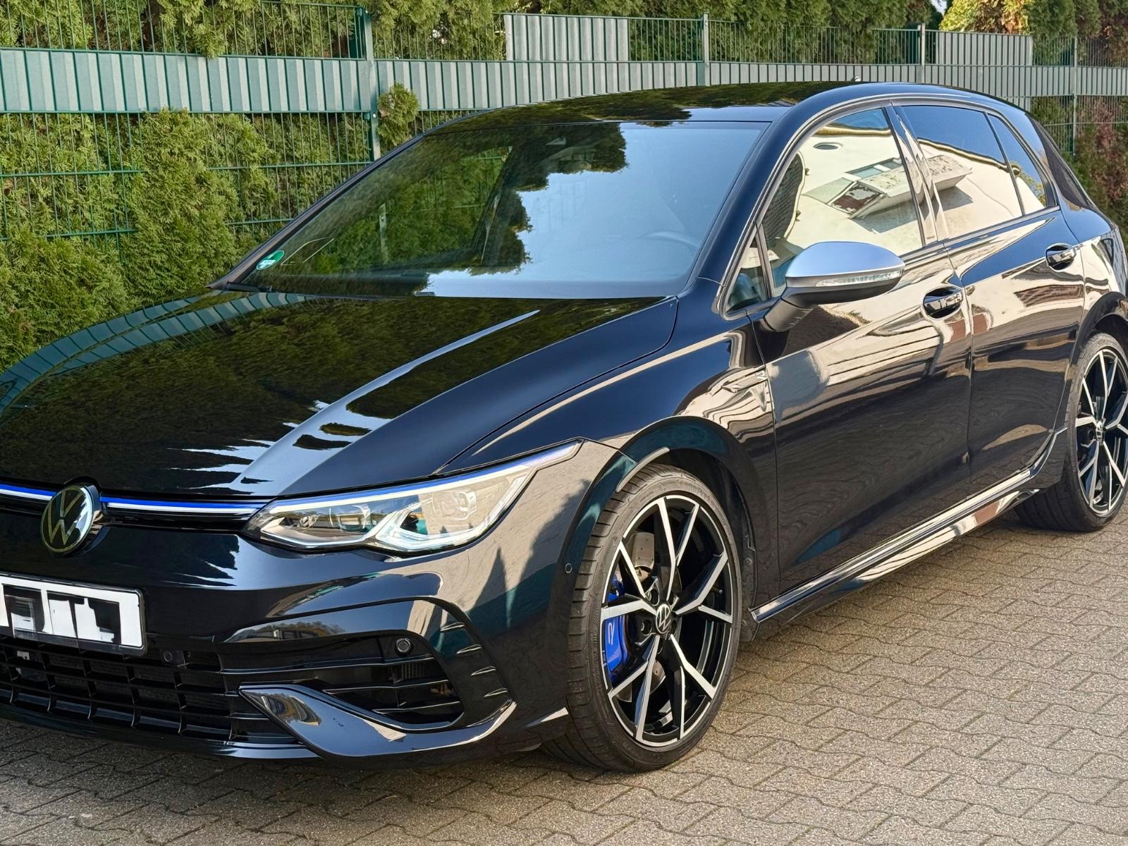 Volkswagen Golf 8 -  2.0 TSI-DSG 4MOTION R - IQ light