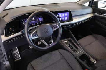 Volkswagen Golf VIII 2.0 TDI Move AID+LED+AMBIENT+ALU