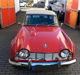 Triumph  TR4 1965 in rot Zeitloser britischer Oldtimer - Triumph TR4 Gebrauchtwagen