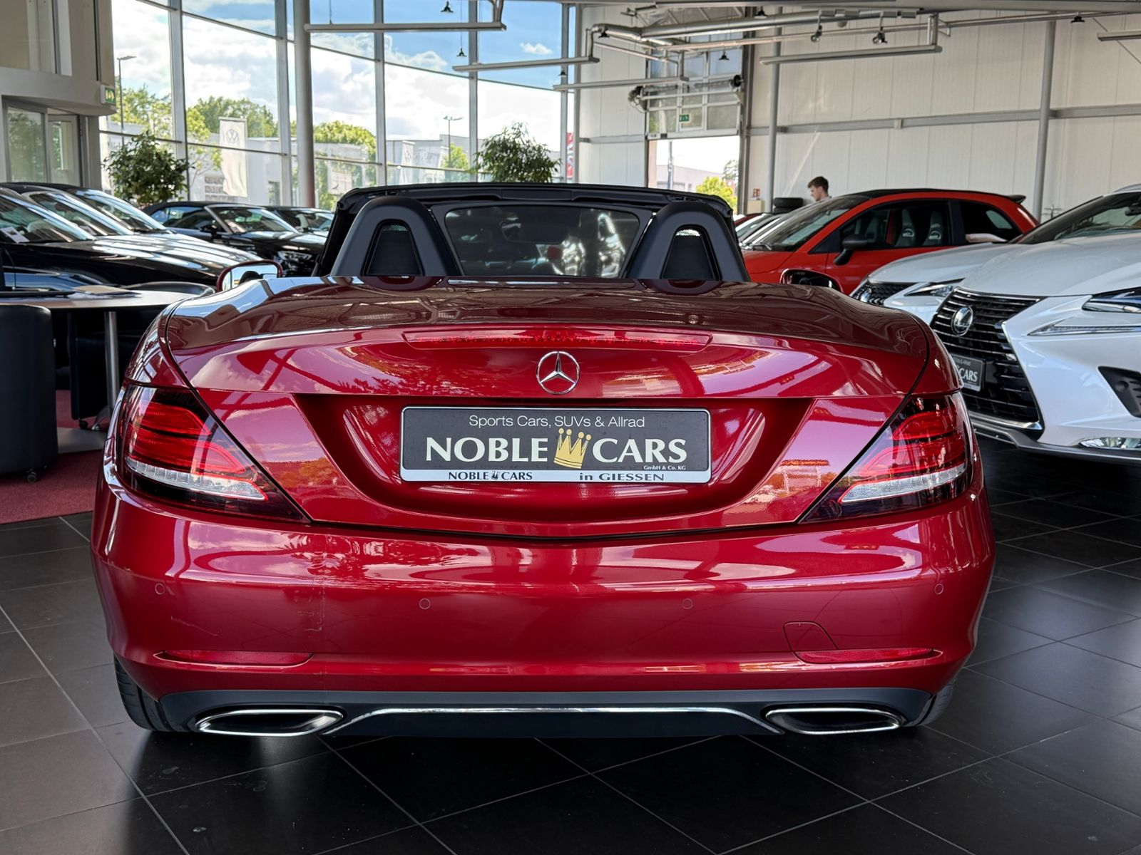 Fahrzeugabbildung Mercedes-Benz SLC 300 AIRSCARF LED NAVI SHZ