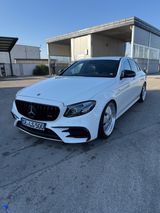 Mercedes-Benz E 220 d AMG Line Autom. AMG Line - Mercedes-Benz E 220: Standheizung