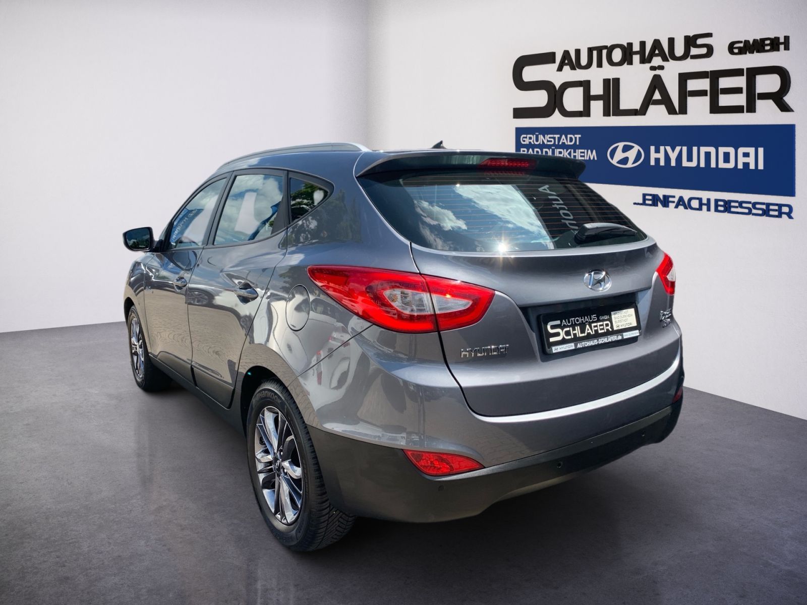Fahrzeugabbildung Hyundai ix35 1.6 GDI 8-Fach Bereift Teilleder EXPORT