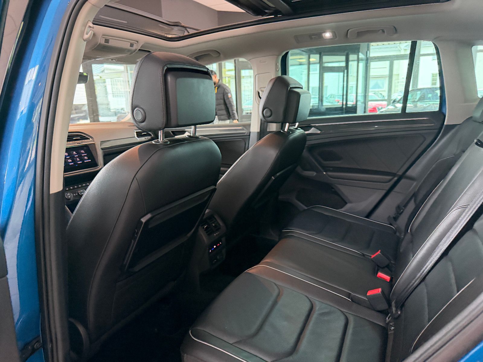 Fahrzeugabbildung Volkswagen Tiguan Highline /VIRTUAL/PANO/MEMORY/HUD/KAMERA